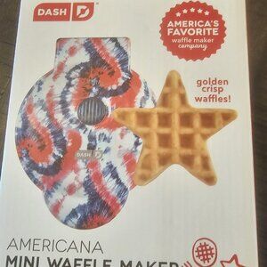 Dash American Mini Waffle Maker